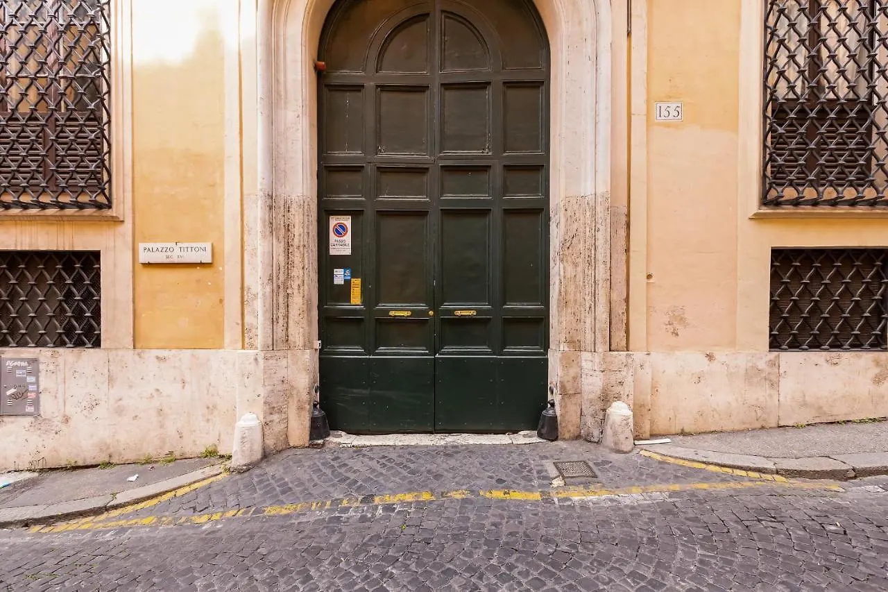 Spanish Garden Rome Apartment
